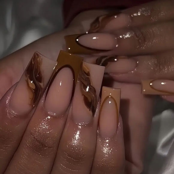 24 Pieces Fake Press On Nails - Picture 5 of 5